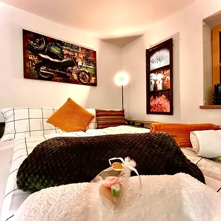 Rebecca Apartment *