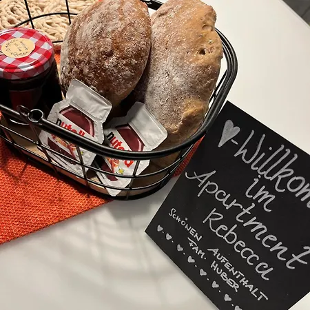 Rebecca Appartamento *